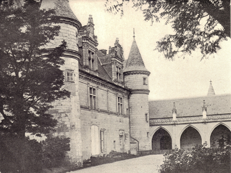 Black and white photograph of Château d’Amboise, France, twelfth century on a treeless landscape, taken in the late 19th century.