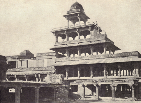 Black and white photograph of the Palace of Futtehpore-Sikri, taken in the late 19th century.